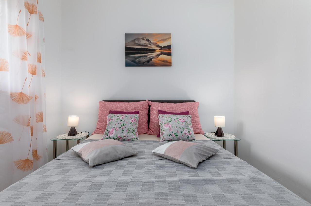 Apartmani Magdalena Pola Esterno foto